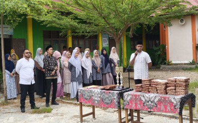 MTsN 3 Aceh Timur Gelar Apel Pagi Apresiasi Siswa Berprestasi dan Pemenang Lomba Kebersihan Kelas